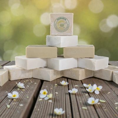 Sabun-100de50-Defne-Sabunu-Horantakoop_18-400x400 Ardıç Esanslı Sabun (adet)